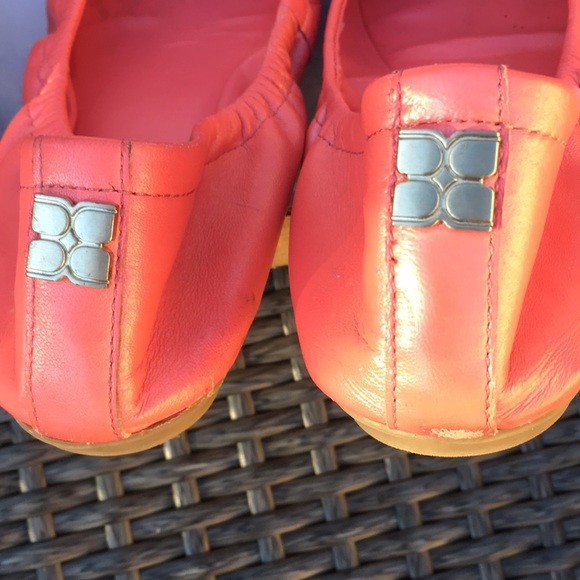 Bcbg flats - Picture 3 of 3